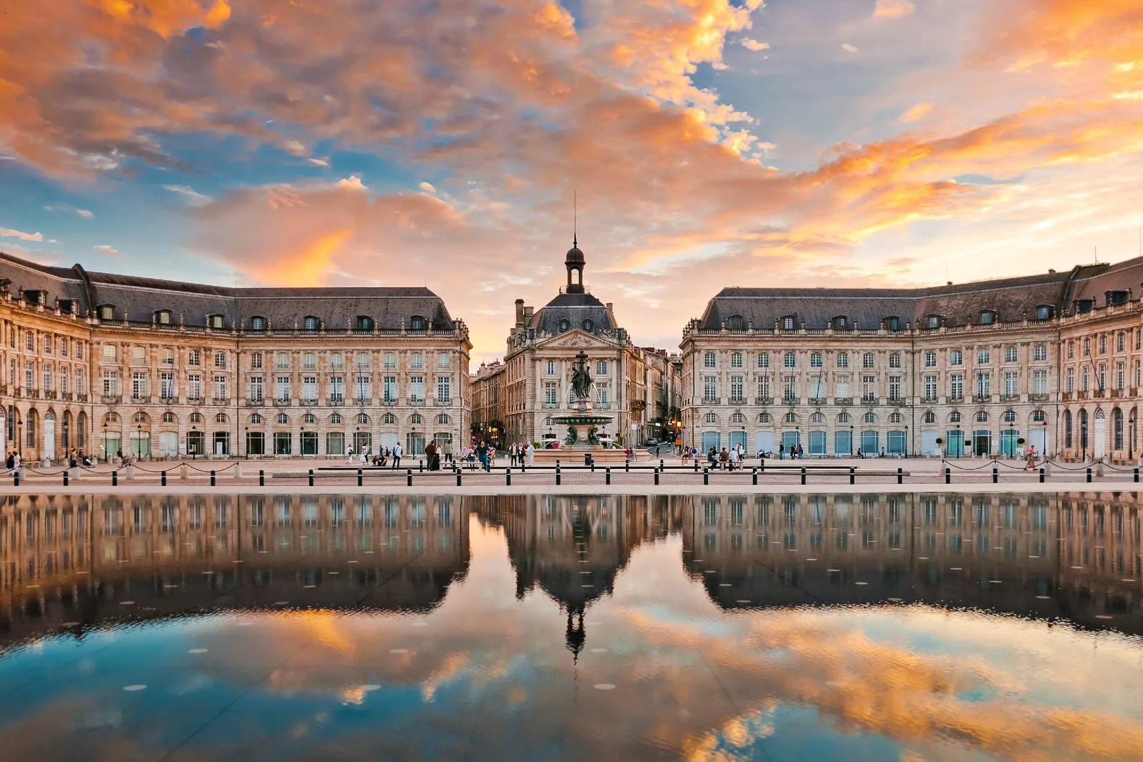 bordeaux-place-de-la-bourse-hd